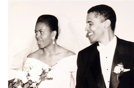 Мишель Обама поздравила мужа с годовщиной свадьбы при помощи Твиттера