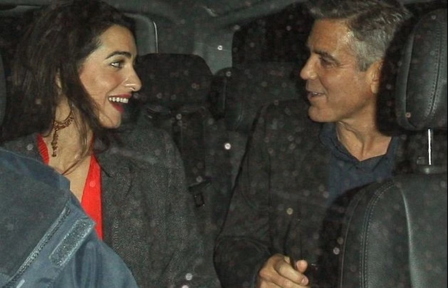 Свадьбы слух: Джордж Клуни сделал предложение адвокату Джулиана Ассанджа