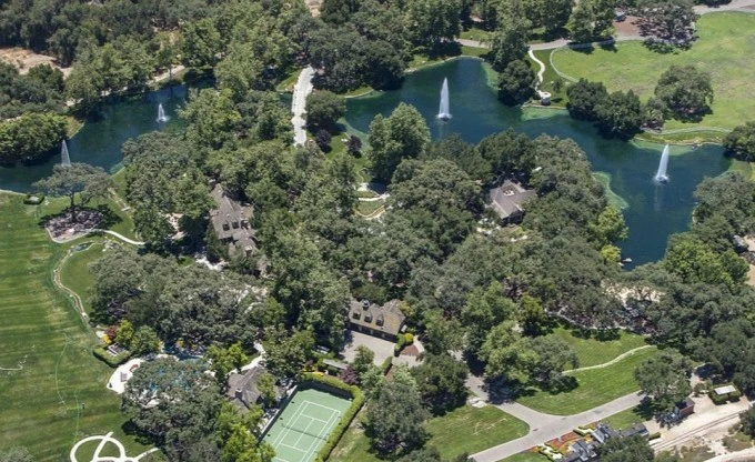 Ранчо Neverland Майкла Джексона выставлено на продажу