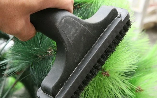 Как почистить искусственную елку