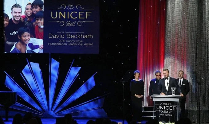 Дэвид Бекхэм, Селена Гомес и другие знаменитости на балу UNICEF 