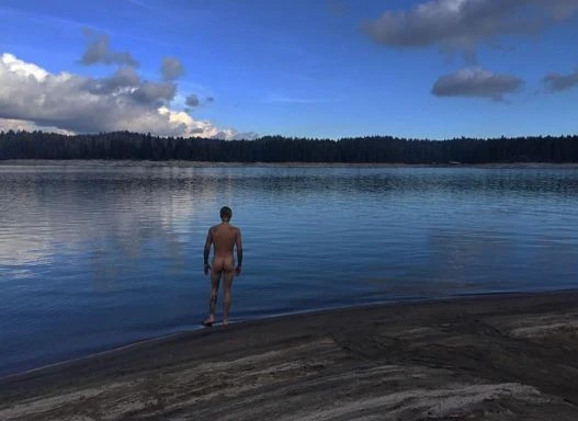 Джастин Бибер показал фото с голым задом