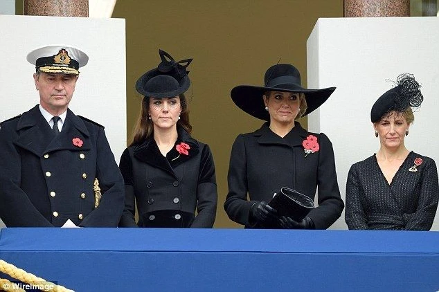 Принц Уильям и Кейт Миддлтон посетили траурную церемонию в Честерском кафедральном соборе