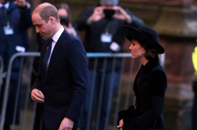 Принц Уильям и Кейт Миддлтон посетили траурную церемонию в Честерском кафедральном соборе