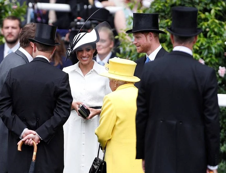 Меган Маркл впервые посетила Royal Ascot и вручила приз победителю