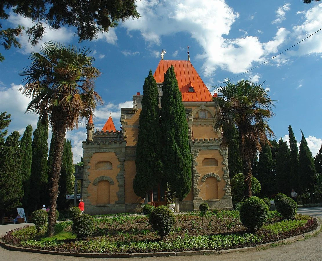 Дворец княгини Гагариной в Алуште — плод немеркнущей любви
