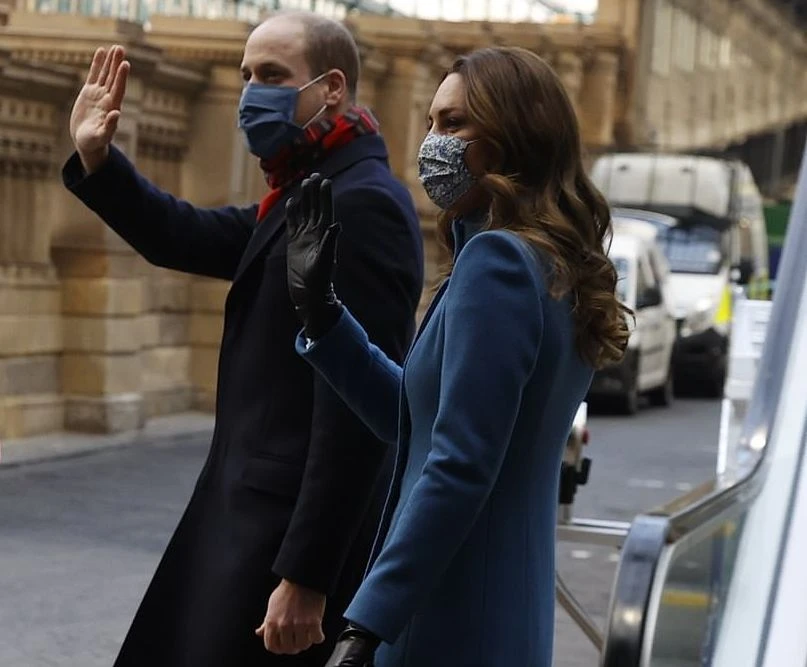 Принц Уильям и Кейт Миддлтон приехали в Шотландию в рамках трёхдневного тура по Великобритании
