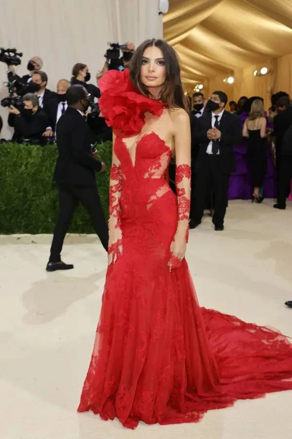 Лучшие наряды Met Gala 2021