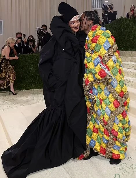 Худшие наряды Met Gala 2021