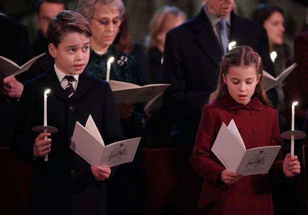 Реакция принцессы Шарлотты на рождественском концерте привела зрителей в восторг