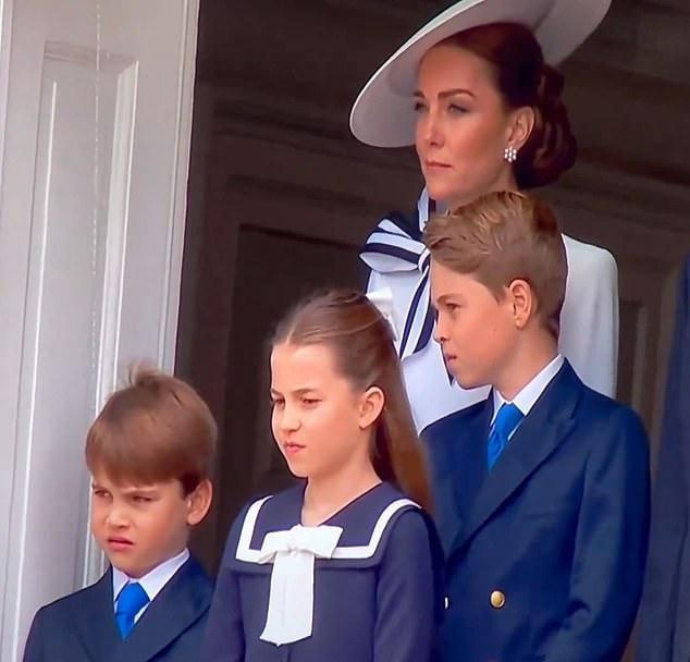 Момент, когда принц Луи был не впечатлён церемонией Trooping the Colour