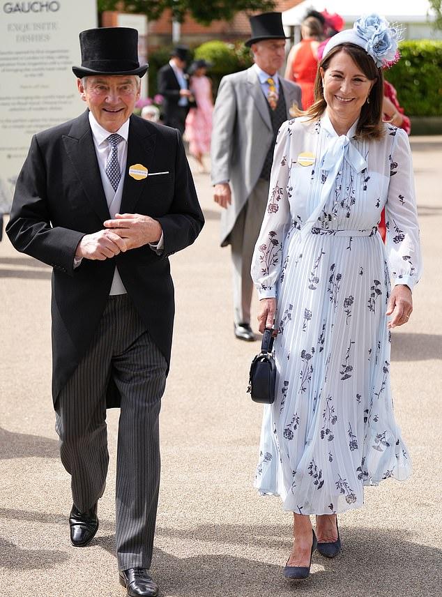 Родители принцессы Уэльской посетили скачки Royal Ascot