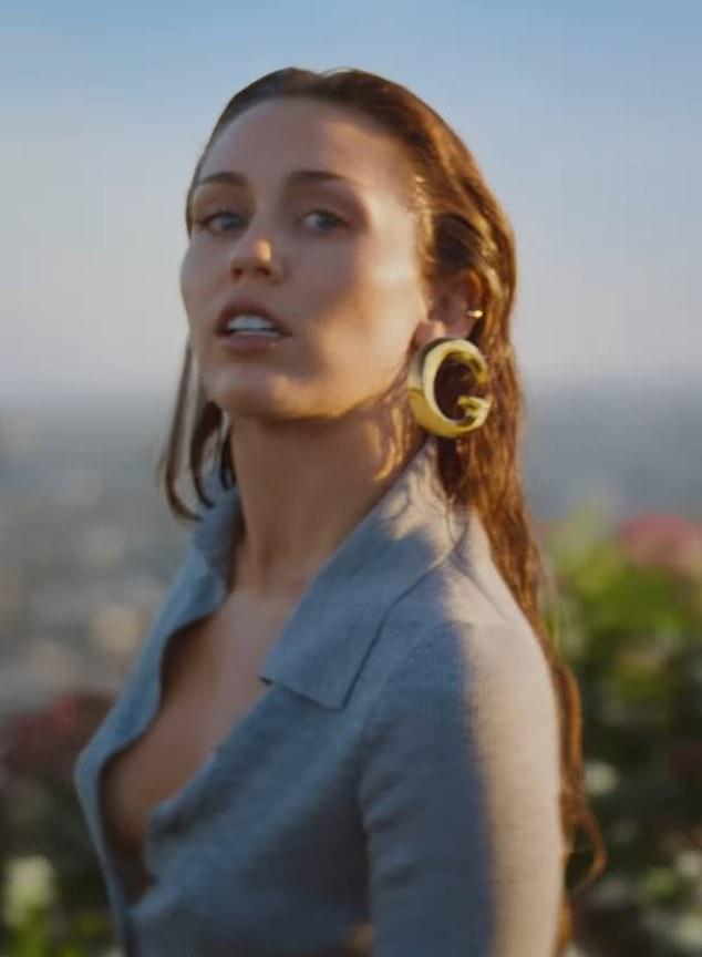 Майли Сайрус в рекламе Gucci 
