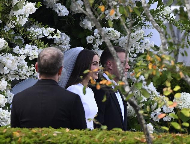 Оливия Калпо нарушила молчание по поводу критики её «традиционного и консервативного» свадебного платья