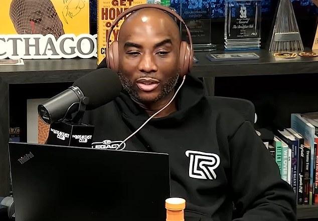 Два ведущих утреннего шоу DJ Envy и Charlamagne tha God (на фото) отреагировали на новости одобрительными возгласами.