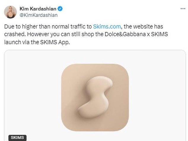 В сообщении в X Ким написала: «Из-за повышенной посещаемости сайта SKIMS.com, он перестал работать. Тем не менее, вы все еще можете совершать покупки по запуску Dolce&Gabbana x SKIMS через приложение SKIMS»
